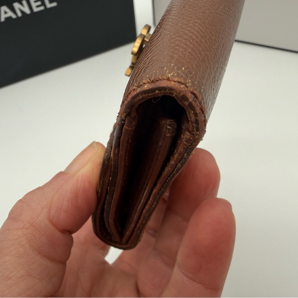 CHANEL Tan Caviar Leather Wallet with Gold Accent - Picture 4 of 15